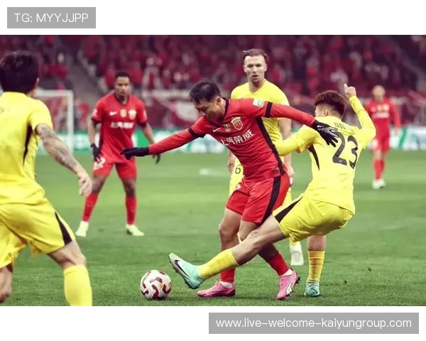 上海海港新外援加入,防线升级期盼新赛季亚冠突破