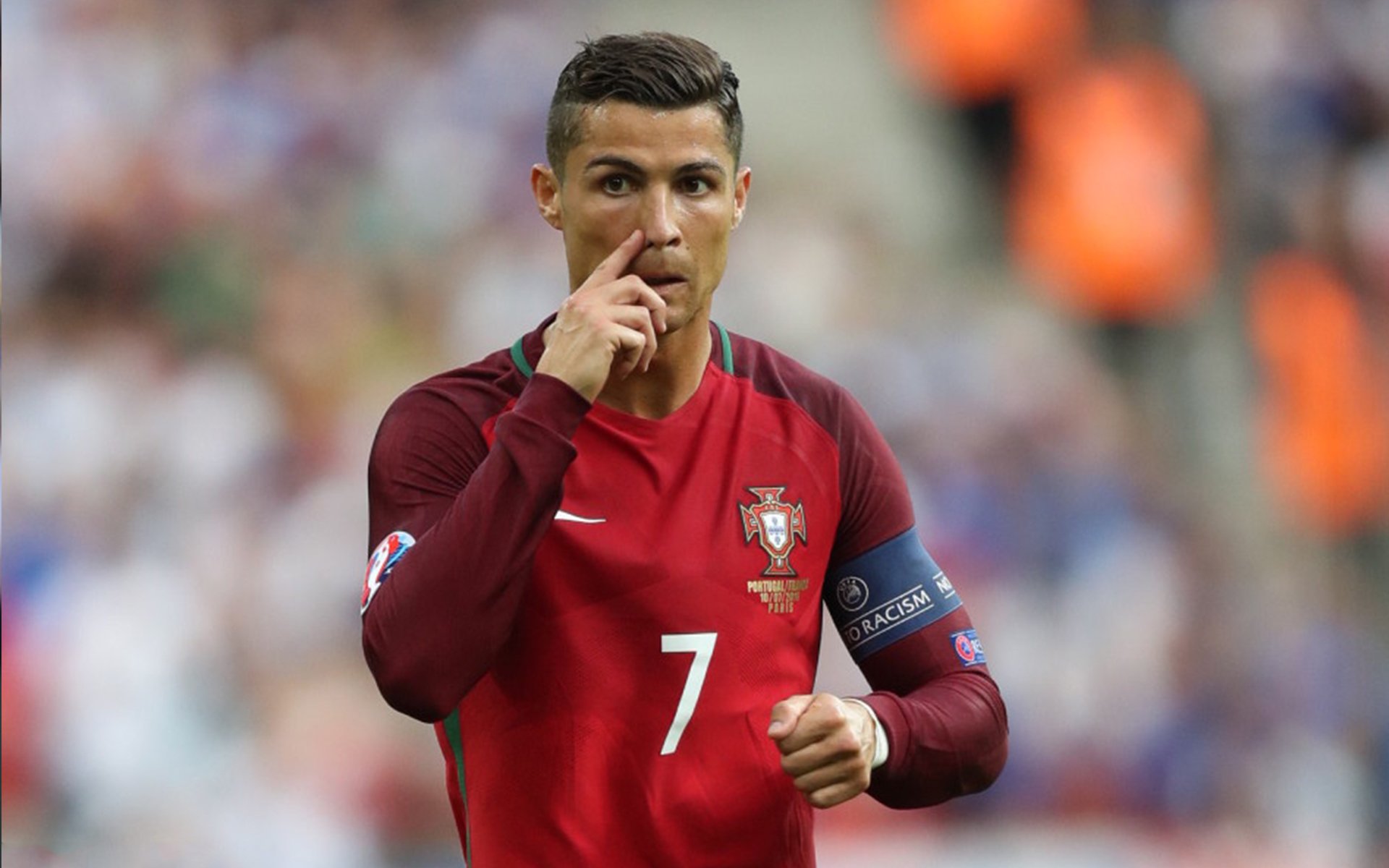 凯恩向巴萨摊牌!5700万解约金将生效,或考虑成为替代莱万,凯恩加盟巴黎